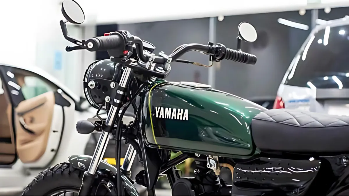 Yamaha RX 100 Bike